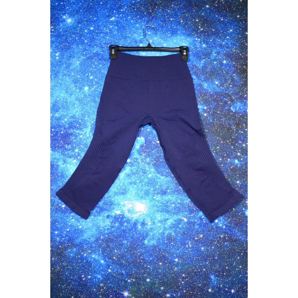 Lululemon In The Flow Capri Leggings Womens‎ 4 Blue Seamless Knit Yoga Athletic